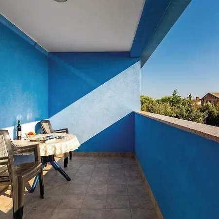 Two-bedroom In Apartamento Mandre